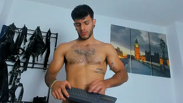 Snapshot of JuanBlade chatting on October 25, 2025, 2:22 am JuanBlade online show from October 25, 2025, 2:22 am