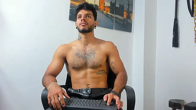 Snapshot of JuanBlade chatting on November 30, 2025, 3:57 pm JuanBlade online show from November 30, 2025, 3:57 pm