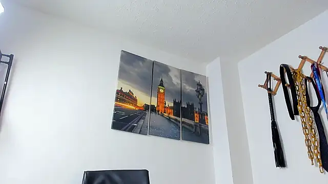 Snapshot of JuanBlade chatting on November 27, 2025, 3:23 pm JuanBlade online show from November 27, 2025, 3:23 pm