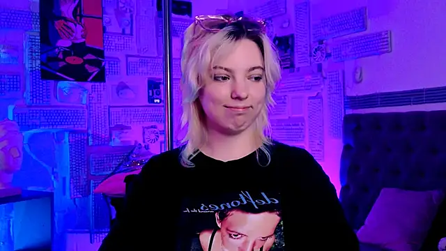 Snapshot of RocKStone_ chatting on March 9, 2025, 10:30 am RocKStone  online show from March 9, 2025, 10:30 am