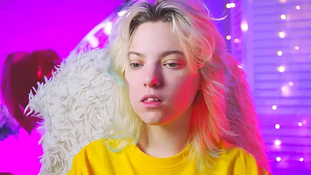 Snapshot of RocKStone_ chatting on February 28, 2025, 4:10 am RocKStone  online show from February 28, 2025, 4:10 am