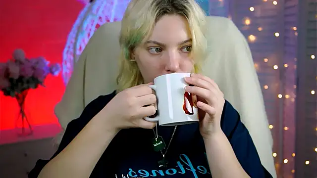 Snapshot of RocKStone_ chatting on March 18, 2025, 8:28 am RocKStone  online show from March 18, 2025, 8:28 am