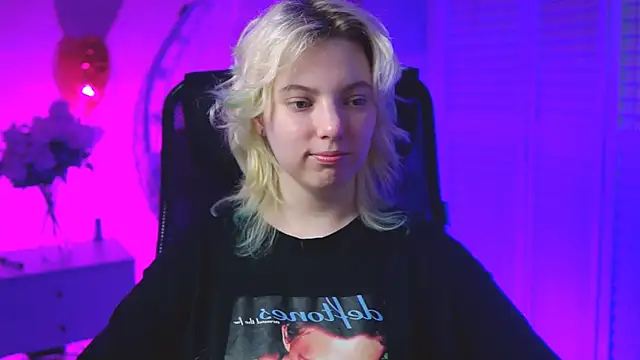 Snapshot of RocKStone_ chatting on March 7, 2025, 4:24 am RocKStone  online show from March 7, 2025, 4:24 am