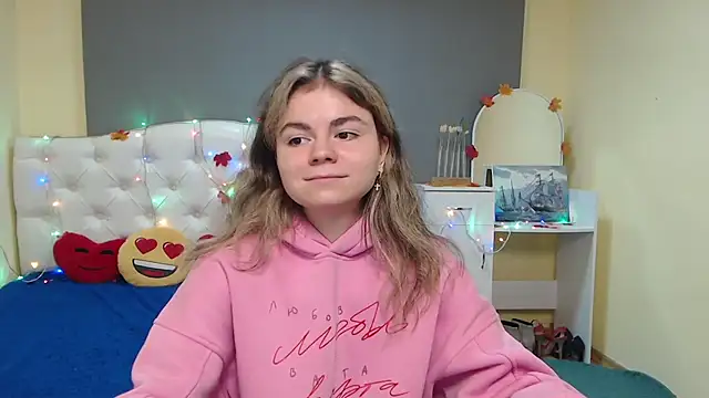 TinaRedly online show from November 29, 2025, 6:30 pm