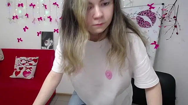 TinaRedly online show from March 12, 2026, 7:12 am