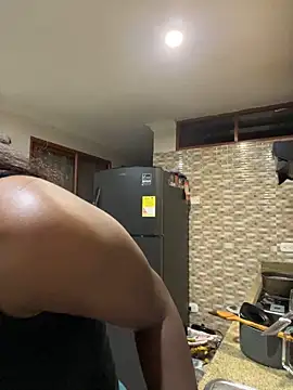 kellya  online show from December 17, 2025, 2:38 am