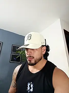 Snapshot of SilvaBranko chatting on November 22, 2025, 1:59 am SilvaBranko online show from November 22, 2025, 1:59 am