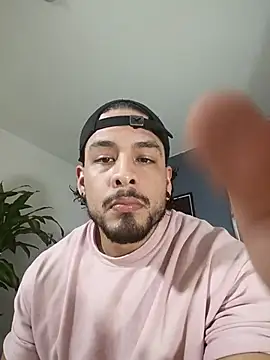 Snapshot of SilvaBranko chatting on October 23, 2025, 11:25 pm SilvaBranko online show from October 23, 2025, 11:25 pm