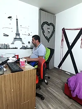 hotandfierylatinos2023 online show from December 5, 2025, 11:20 am