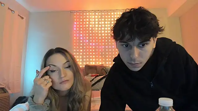 Snapshot of aesus4x chatting on March 31, 2026, 11:40 pm aesus4x online show from March 31, 2026, 11:40 pm