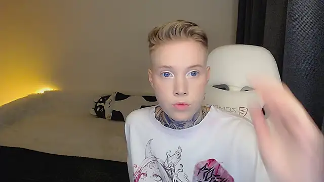 Snapshot of soulinacage chatting on March 15, 2025, 7:38 pm soulinacage online show from March 15, 2025, 7:38 pm