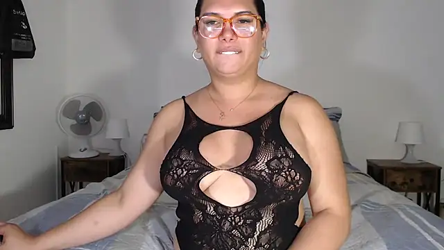 flowerdirtty online show from February 7, 2026, 4:31 am