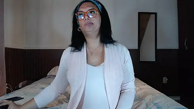 Snapshot of flowerdirtty chatting on April 1, 2026, 8:17 pm flowerdirtty online show from April 1, 2026, 8:17 pm