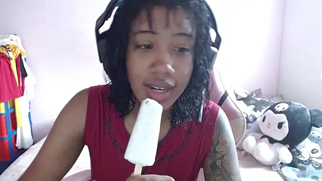 TiffanyRoouse online show from October 4, 2025, 7:26 pm