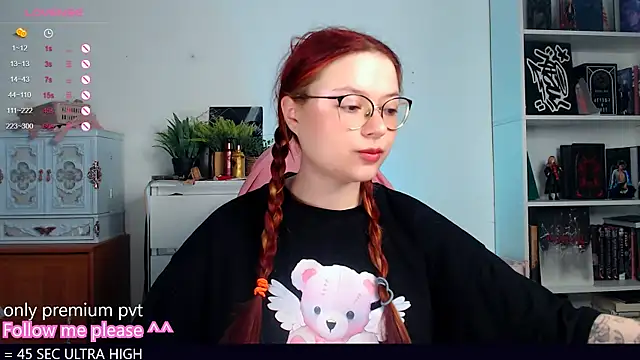 Snapshot of me__hanna chatting on November 6, 2025, 10:14 pm me hanna online show from November 6, 2025, 10:14 pm