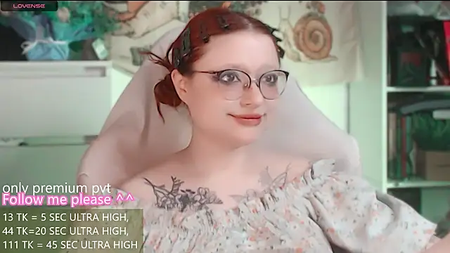 me  hanna online show from April 4, 2026, 3:02 am