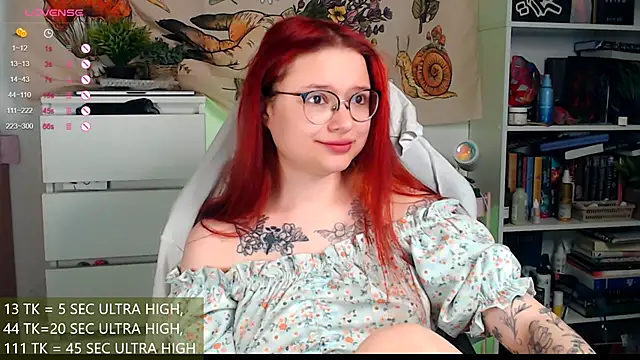 Snapshot of me__hanna chatting on December 18, 2025, 2:05 am me hanna online show from December 18, 2025, 2:05 am