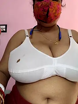 Snapshot of Kayra_34 chatting on February 19, 2026, 6:32 am Kayra 34 online show from February 19, 2026, 6:32 am