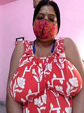 Snapshot of Kayra_34 chatting on February 3, 2026, 10:31 am Kayra 34 online show from February 3, 2026, 10:31 am