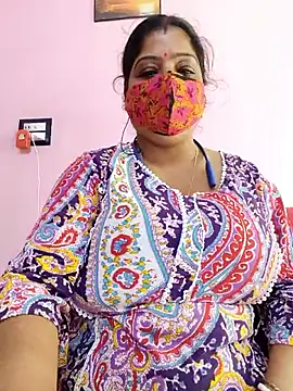 Snapshot of Kayra_34 chatting on February 6, 2026, 5:47 am Kayra 34 online show from February 6, 2026, 5:47 am