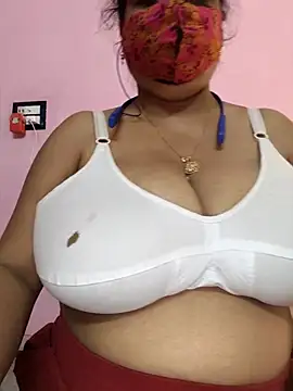 Snapshot of Kayra_34 chatting on February 17, 2026, 6:22 am Kayra 34 online show from February 17, 2026, 6:22 am