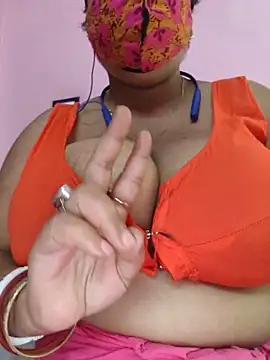 Snapshot of Kayra_34 chatting on June 13, 2026, 5:49 am Kayra 34 online show from June 13, 2026, 5:49 am