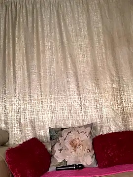 VeryGoodBadGirl1 online show from January 16, 2026, 3:10 am