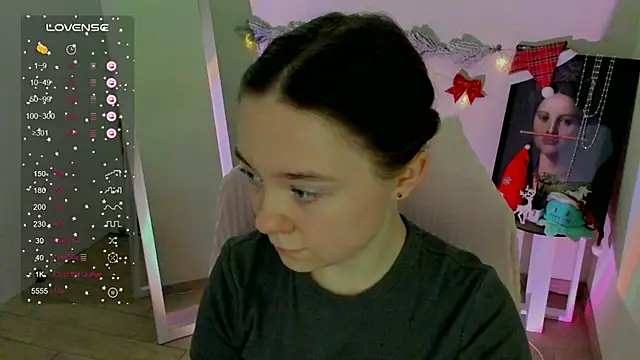 Florence meow online show from December 20, 2024, 9:21 am