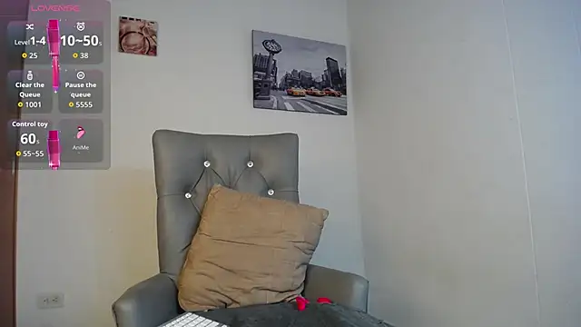 antonella morgan 19 online show from September 23, 2025, 9:55 pm