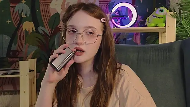 Snapshot of ELLIEJAY chatting on March 16, 2025, 12:01 am ELLIEJAY online show from March 16, 2025, 12:01 am