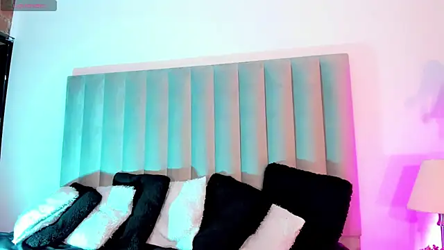 Snapshot of Alexandracamx chatting on September 10, 2025, 12:42 am Alexandracamx online show from September 10, 2025, 12:42 am