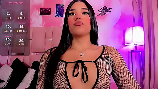 Snapshot of Alexandracamx chatting on March 1, 2025, 11:47 pm Alexandracamx online show from March 1, 2025, 11:47 pm