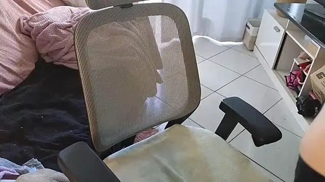 MommyLoveAanal online show from March 6, 2026, 7:09 pm