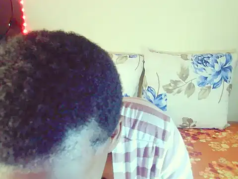 dinnykrazx online show from October 3, 2025, 7:54 am