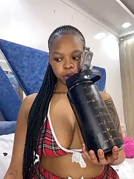 Snapshot of SexxyLunar chatting on September 24, 2025, 12:29 am SexxyLunar online show from September 24, 2025, 12:29 am