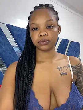 Snapshot of SexxyLunar chatting on October 10, 2025, 9:37 pm SexxyLunar online show from October 10, 2025, 9:37 pm