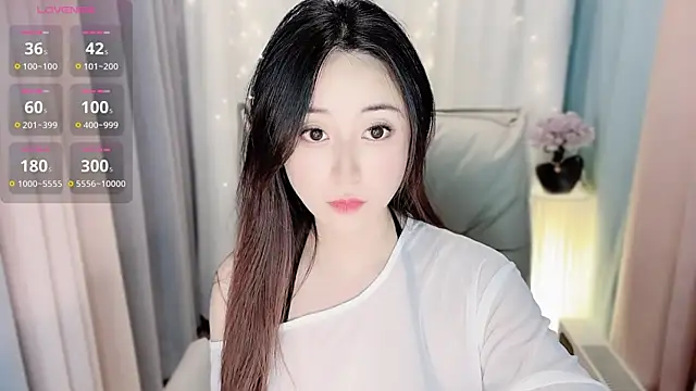 Snapshot of Liiniie-Lovers chatting on February 24, 2025, 11:52 pm Liiniie-Lovers online show from February 24, 2025, 11:52 pm