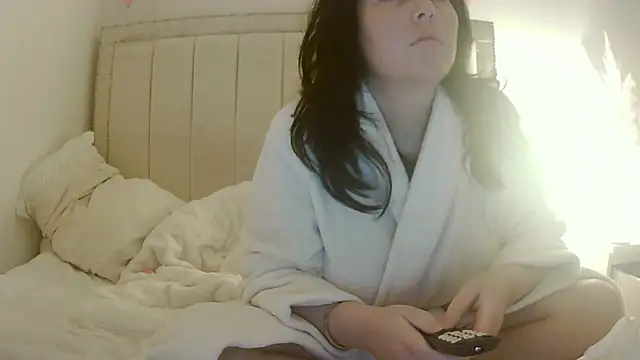 magical mia online show from November 19, 2025, 10:04 am