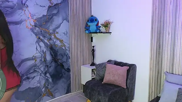 Snapshot of LissaWiild chatting on December 17, 2025, 8:14 pm LissaWiild online show from December 17, 2025, 8:14 pm