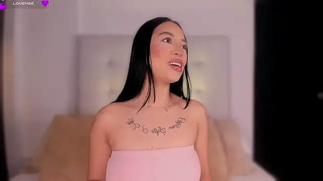 Snapshot of AnthonellaSweet chatting on February 18, 2026, 12:01 pm AnthonellaSweet online show from February 18, 2026, 12:01 pm