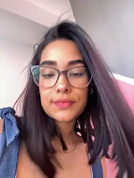 Alexsa V online show from May 9, 2026, 6:44 pm