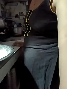 Snapshot of Ankita202 chatting on November 14, 2025, 1:48 pm Ankita202 online show from November 14, 2025, 1:48 pm