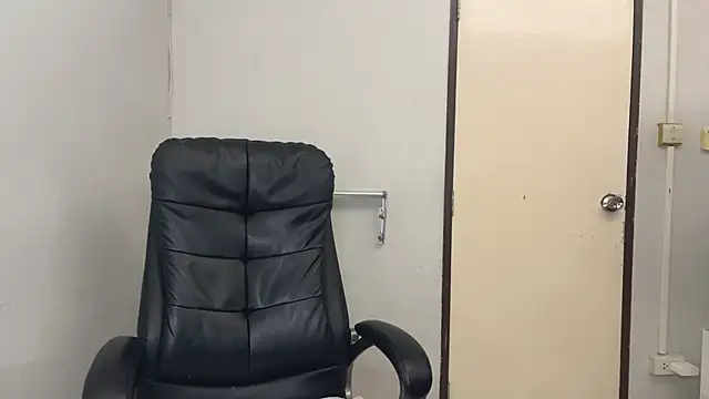 Snapshot of SassyJessi chatting on January 10, 2026, 4:08 am SassyJessi online show from January 10, 2026, 4:08 am