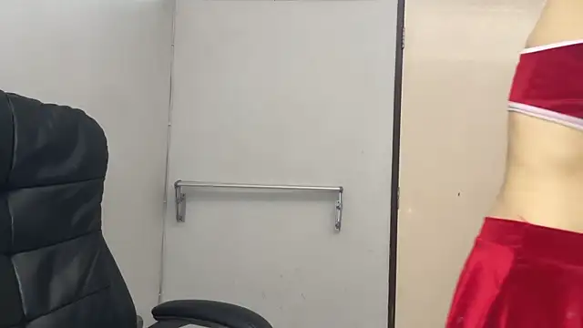 Snapshot of SassyJessi chatting on December 23, 2025, 4:12 am SassyJessi online show from December 23, 2025, 4:12 am