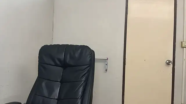 Snapshot of SassyJessi chatting on January 9, 2026, 4:08 am SassyJessi online show from January 9, 2026, 4:08 am