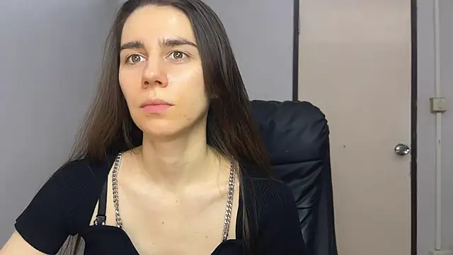 Snapshot of SassyJessi chatting on December 18, 2025, 4:06 am SassyJessi online show from December 18, 2025, 4:06 am