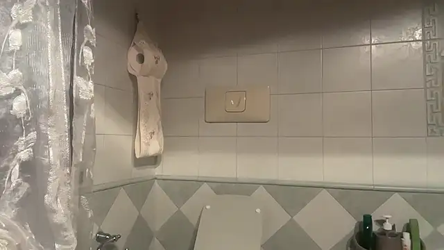 Snapshot of sensuale88modello chatting on February 19, 2026, 8:39 pm sensuale88modello online show from February 19, 2026, 8:39 pm