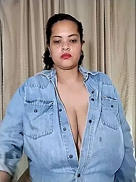 Snapshot of sweetpe chatting on May 9, 2026, 4:49 am sweetpe online show from May 9, 2026, 4:49 am