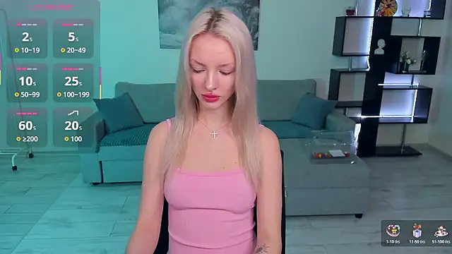 Snapshot of AleksaBlonde chatting on January 13, 2026, 11:36 am AleksaBlonde online show from January 13, 2026, 11:36 am