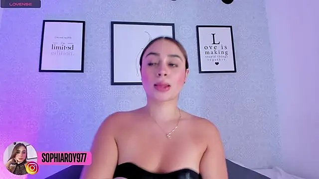Snapshot of sophia_98 chatting on September 24, 2025, 8:04 pm sophia 98 online show from September 24, 2025, 8:04 pm